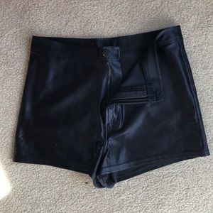 American Apparel M black shorts